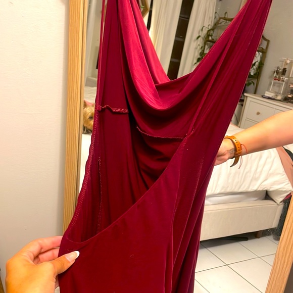Burgundy dress - Picture 3 of 4